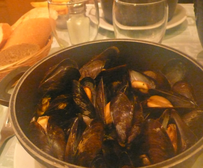 画像: 旅の楽しみはご飯です